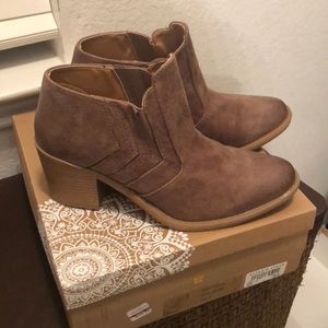 Altar’d State heeled bootie